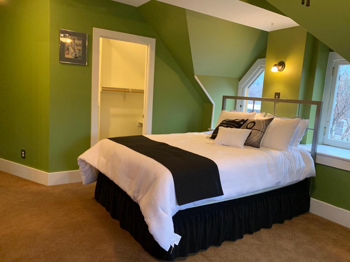 Pope House - Hist. Mansion - The Green Suite هيلينا المظهر الخارجي الصورة