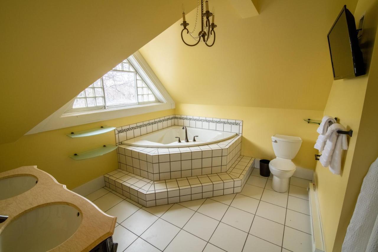 Pope House - Hist. Mansion - The Green Suite هيلينا المظهر الخارجي الصورة